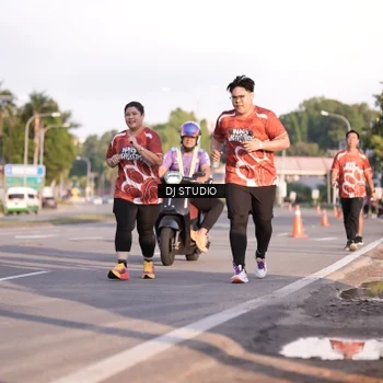 Runner Photo 8043659