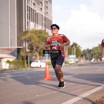 Runner Photo 8043663