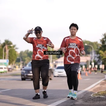 Runner Photo 8043712