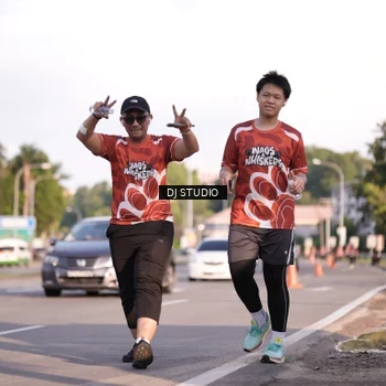 Runner Photo 8043718