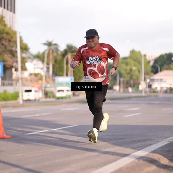 Runner Photo 8043725