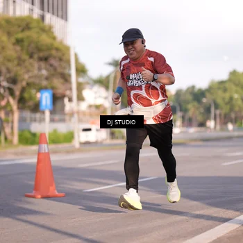 Runner Photo 8043733