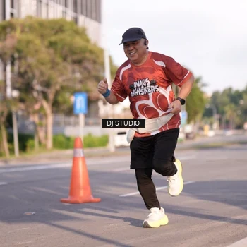 Runner Photo 8043738