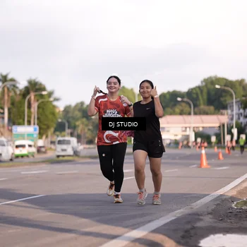Runner Photo 8043771