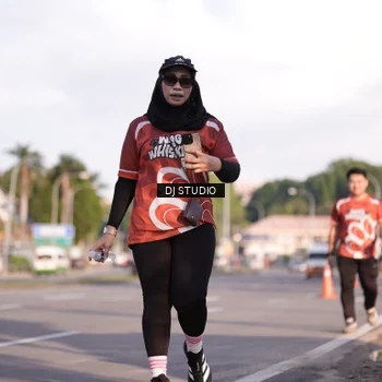 Runner Photo 8043932