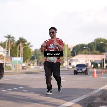 Runner Photo 8044100