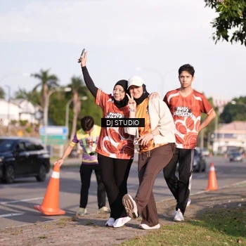 Runner Photo 8044341