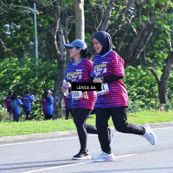 Runner Photo 8044576
