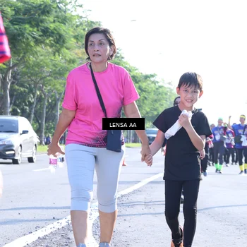 Runner Photo 8044691