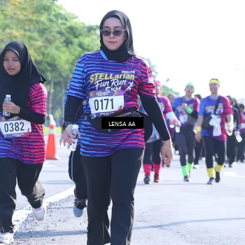 Runner Photo 8044694