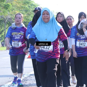 Runner Photo 8044754