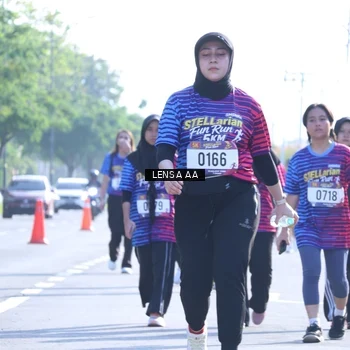 Runner Photo 8044811