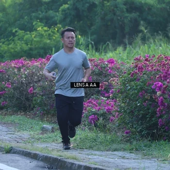 Runner Photo 8045025