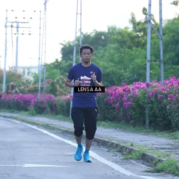 Runner Photo 8045035