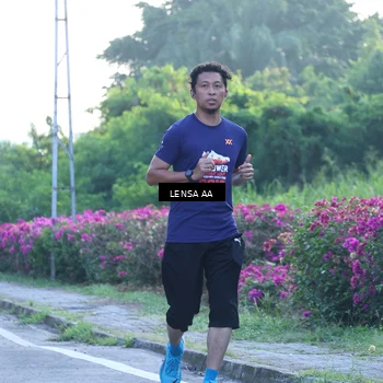 Runner Photo 8045039