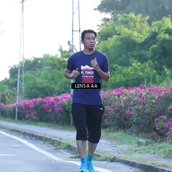Runner Photo 8045041