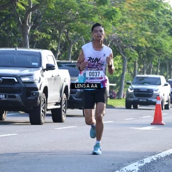 Runner Photo 8045070