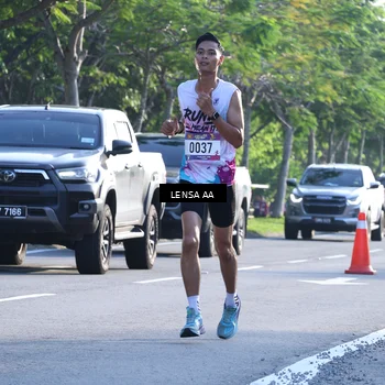 Runner Photo 8045076