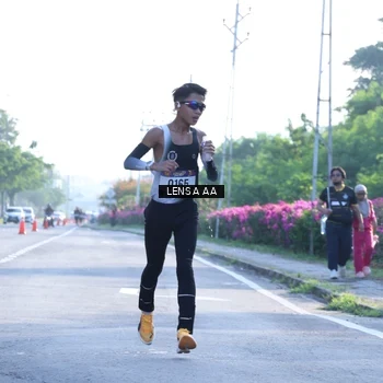 Runner Photo 8045083