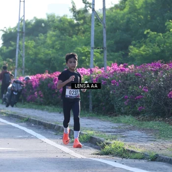 Runner Photo 8045085