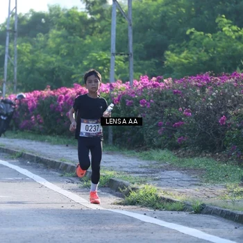 Runner Photo 8045088