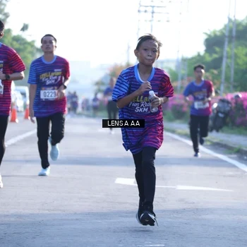 Runner Photo 8045176