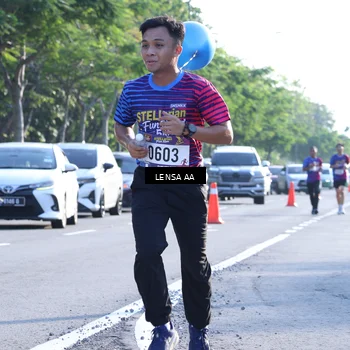 Runner Photo 8045240