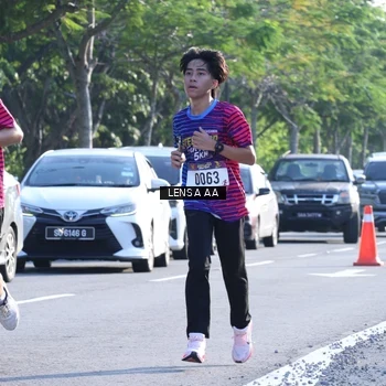 Runner Photo 8045255