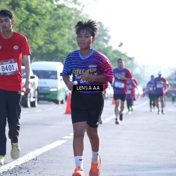 Runner Photo 8045282