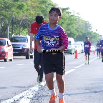 Runner Photo 8045299