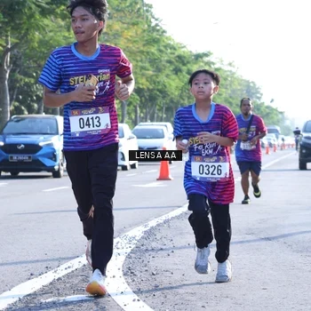 Runner Photo 8045343