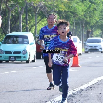 Runner Photo 8045356