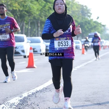 Runner Photo 8045366