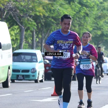 Runner Photo 8045367