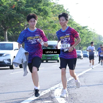 Runner Photo 8045484