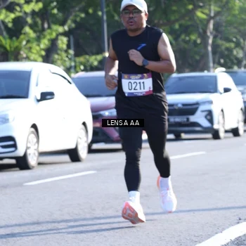 Runner Photo 8045560