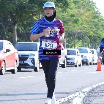 Runner Photo 8045640