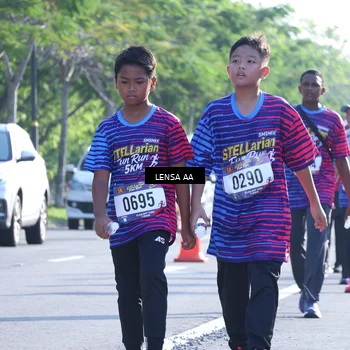 Runner Photo 8045648
