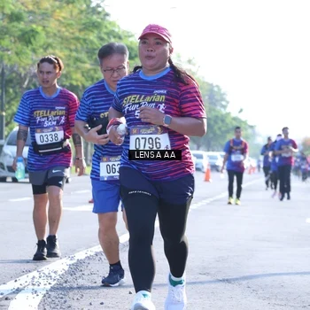 Runner Photo 8045688