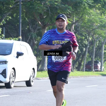 Runner Photo 8045736