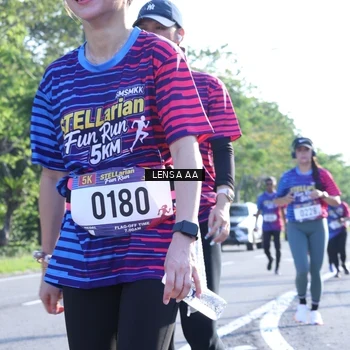 Runner Photo 8045754