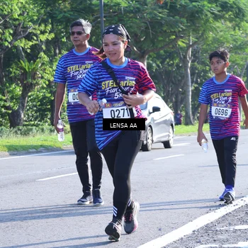 Runner Photo 8045758
