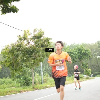 Runner Photo 8045798