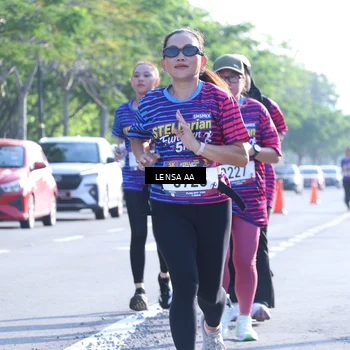 Runner Photo 8045812