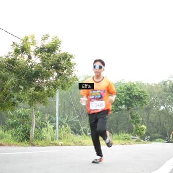 Runner Photo 8045857