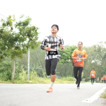 Runner Photo 8045979