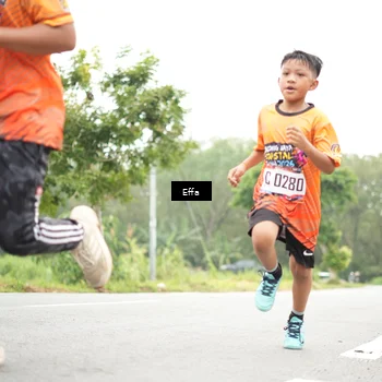 Runner Photo 8046007