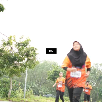 Runner Photo 8046011