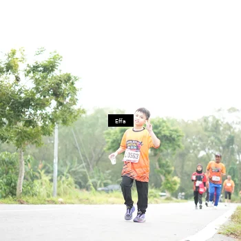 Runner Photo 8046130