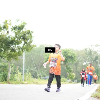 Runner Photo 8046133